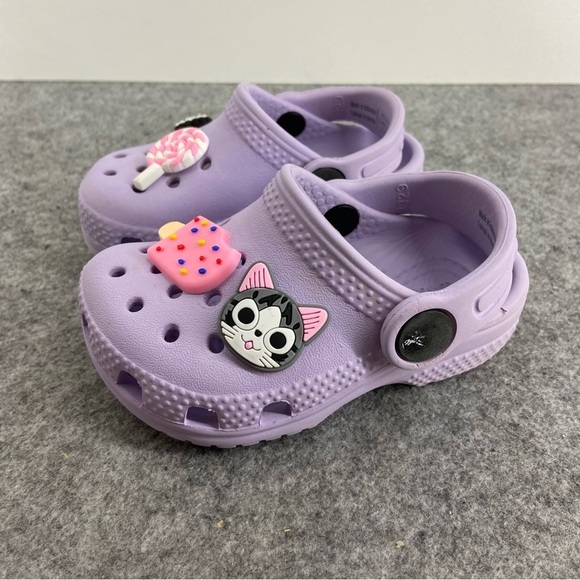 CROCs Classic Clog In Lavender Purple Child Size 4 - Picture 1 of 7